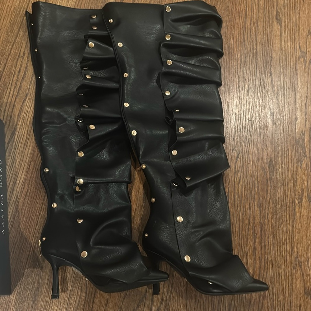 AKIRA AZALEA WANG SWELCIE BLACK PU GOLD HARDWARE STILETTO BOOT Size 7.57.5